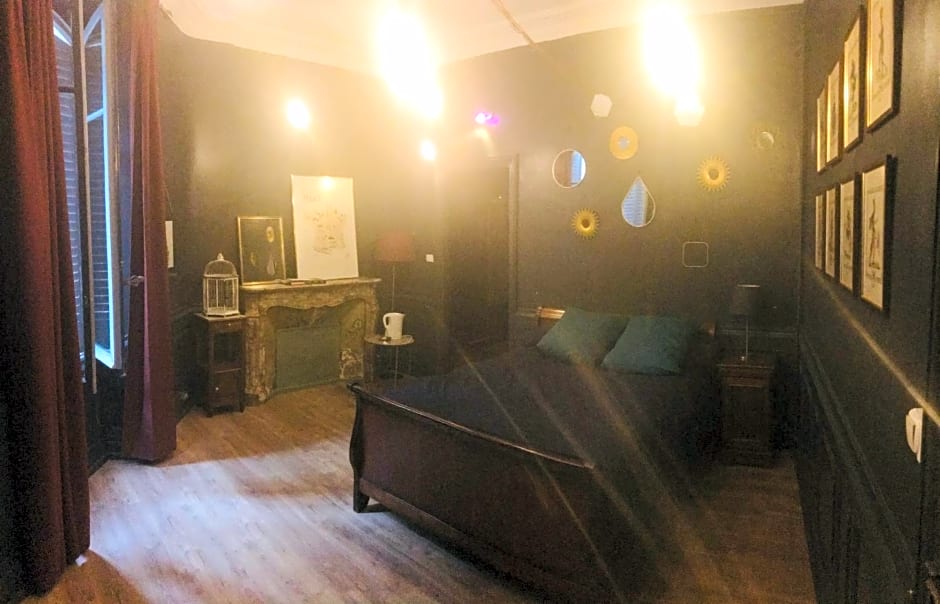 Chambre privée totalement indépendante au c¿ur de la ville