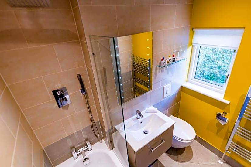 Stonecross Manor Hotel