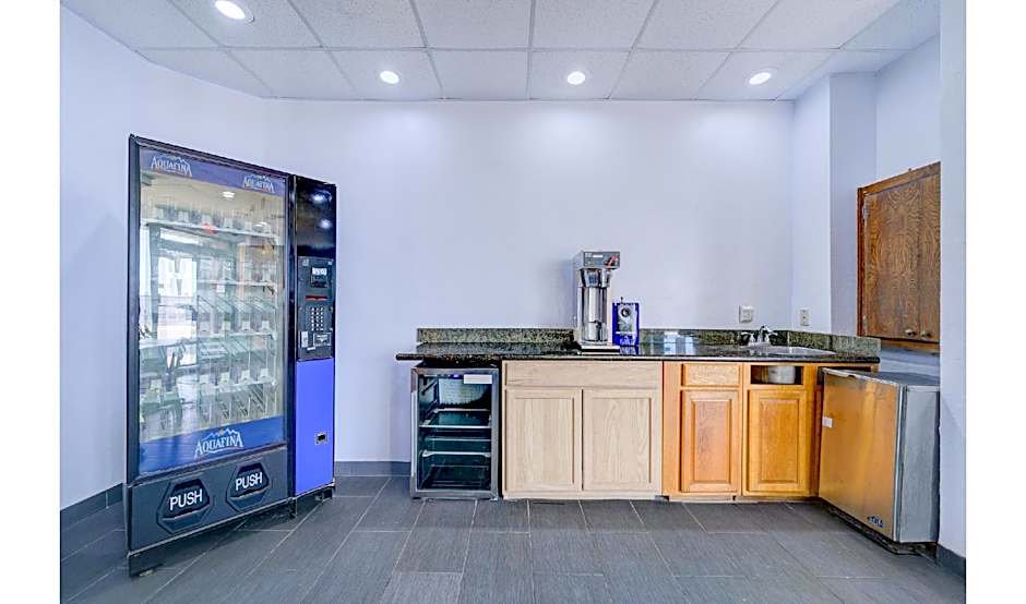 Capital O Travelers Inn Lawton Fort Sill