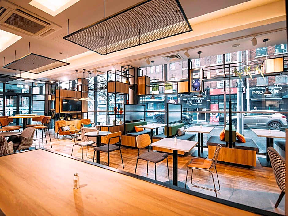 Ibis Belfast City Centre