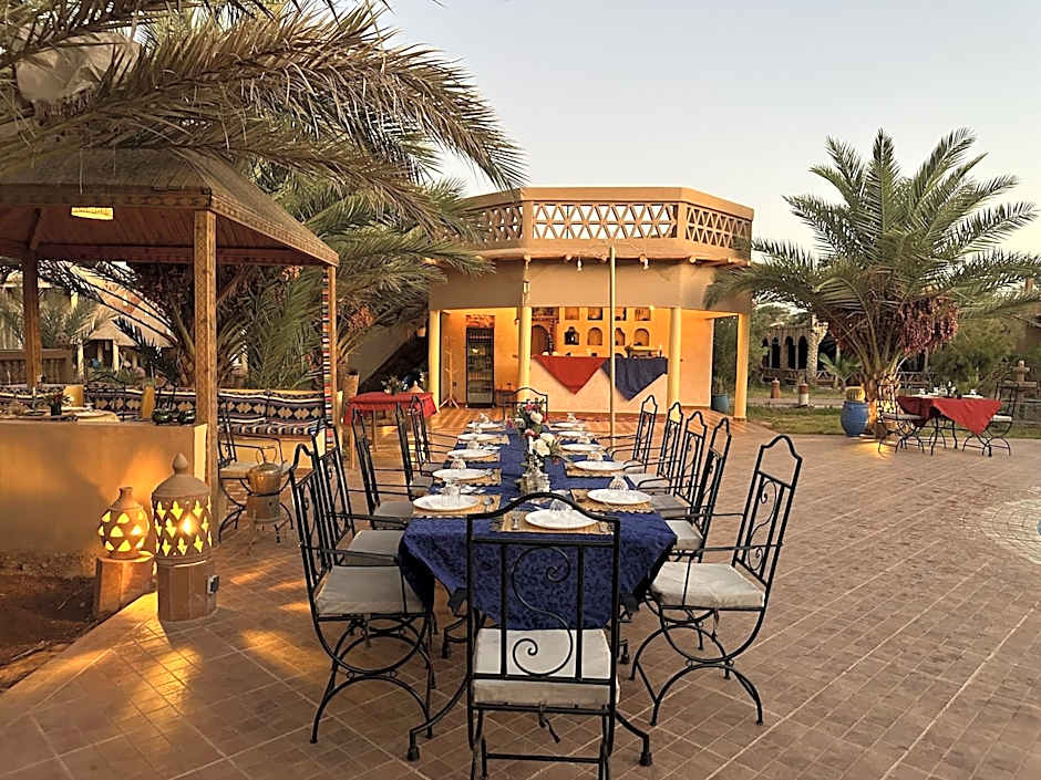 Oasis Tilogui-Luxury Hotel Restaurant and Desert Excursions In Zagora