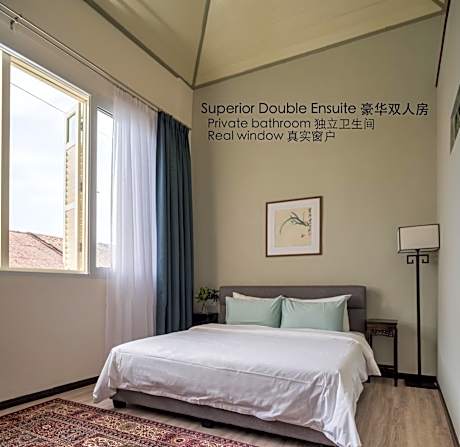 Deluxe Triple with En-suite