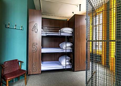6-Bed Mixed Dormitory Room
