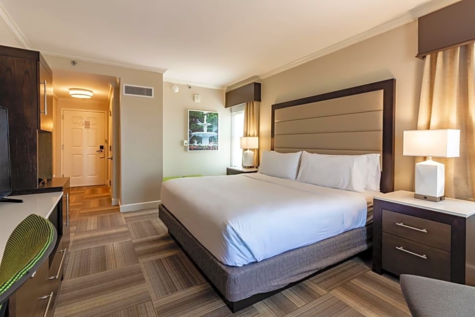 Holiday Inn Express Savannah - Historic District, an IHG Hotel