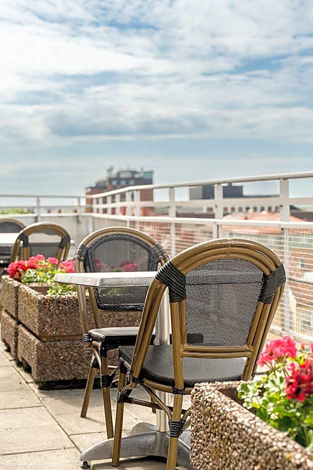 2Home Hotel Apartments