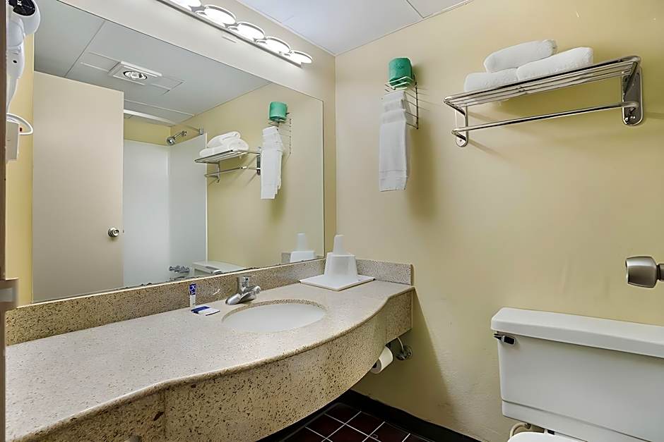 Americas Best Value Inn Tulsa at I-44