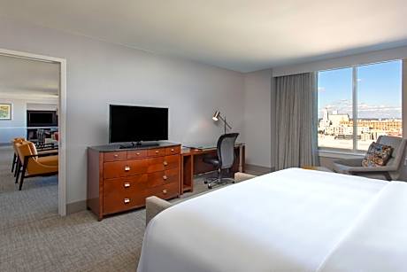 Presidential King Suite with Sofa Bed - Main Building