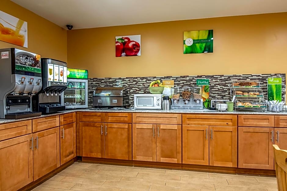 Quality Inn Tully I-81