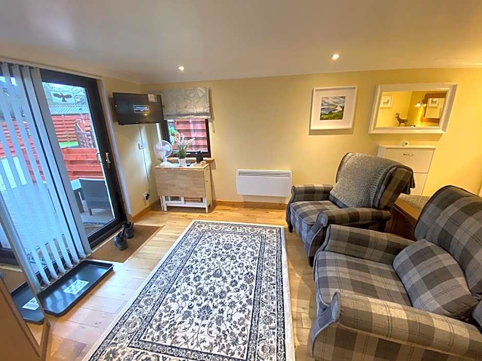 The Wee Ludging Cottage, Rashfield, by Dunoon