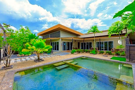 Saline Hot Spring Resort นำ้พุร้อนเค็ม รีสอร์ท