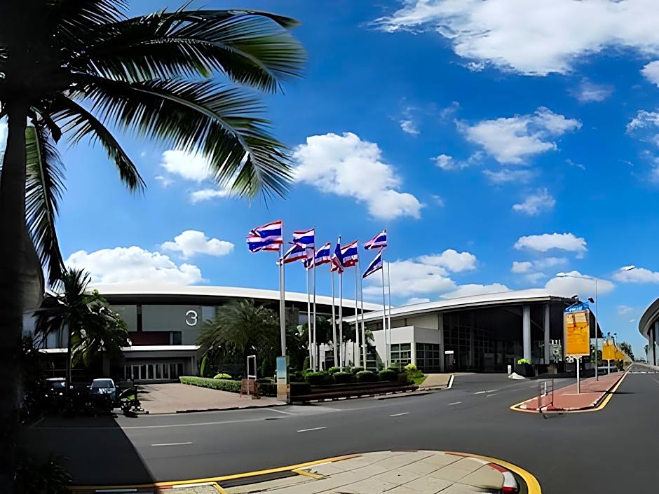 IMPACT - Challenger Muang Thong Thani Serviced Apartment