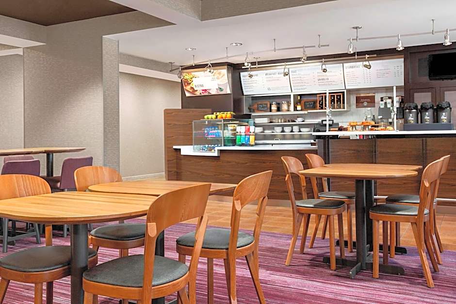 Courtyard by Marriott Bowling Green Convention Center