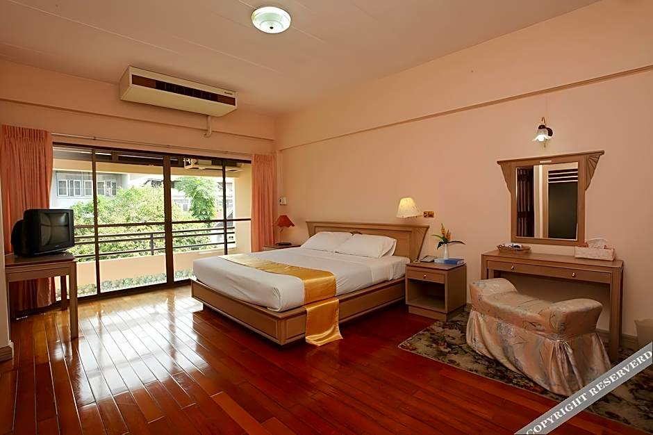 Pin Hotel