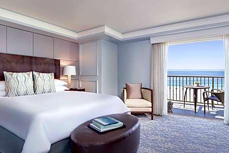 Headlands Suite, Club lounge access, 2 Bedroom Suite, Bedroom 1: 1 King, Bedroom 2: 1 King