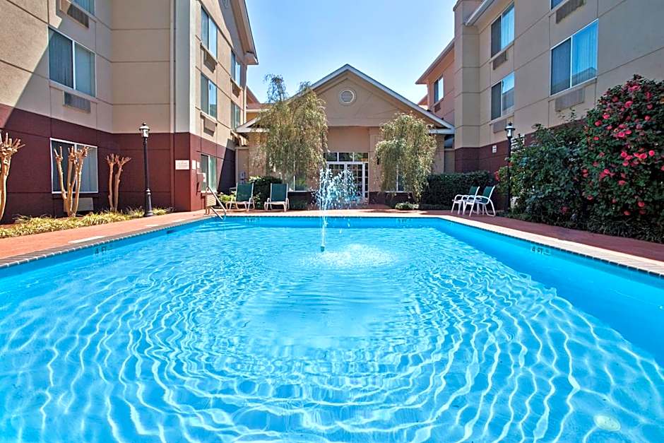 Holiday Inn Hotel and Suites Peachtree City By IHG