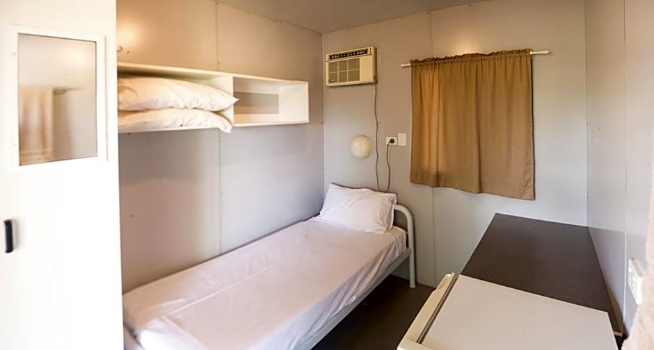 Outback Adventures Backpackers