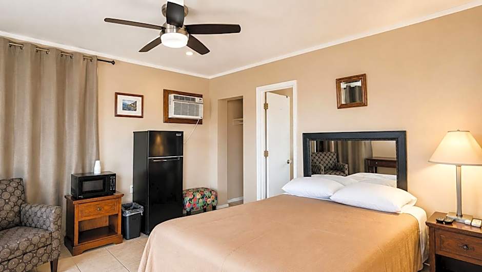 Copper Mountain Motel