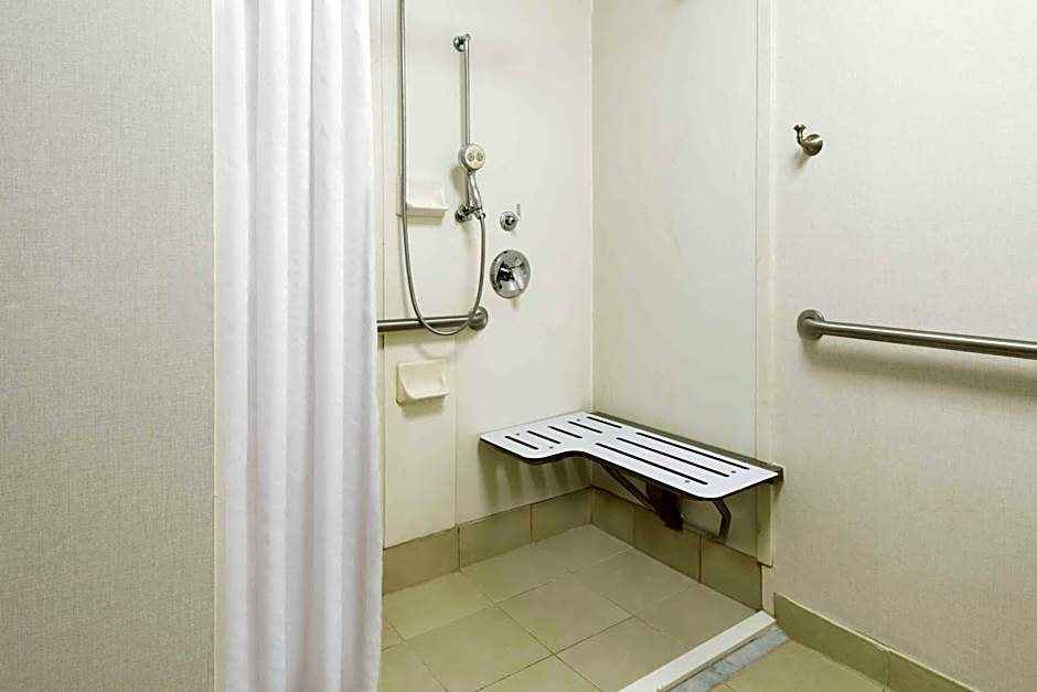 Homewood Suites By Hilton Raleigh-Crabtree Valley