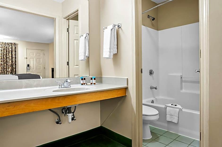 Americas Best Value Inn - Rome