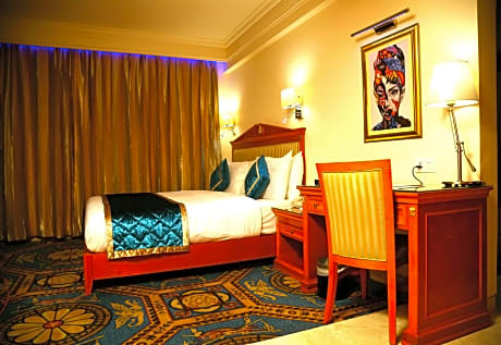 Executive Double Room With One Way Railway Station Transfers and 15% off on Food and soft Beverage