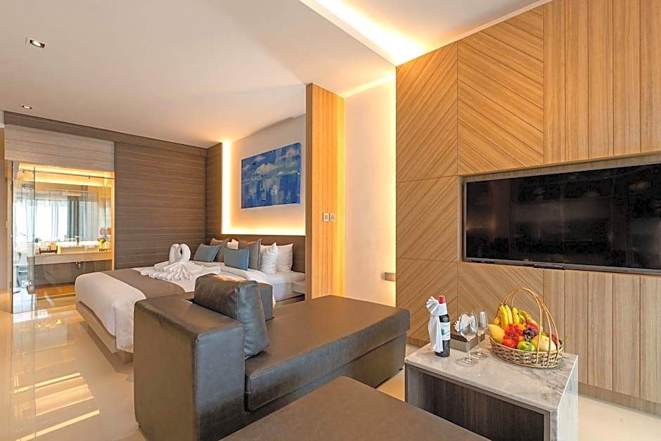 Kudo Hotel & Beach Club (Adults Only)