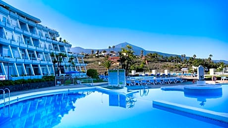 Coral La Quinta Park Suites