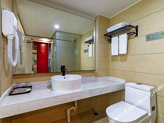 Anhua Hotel