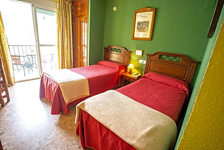 Twin Room with Parking