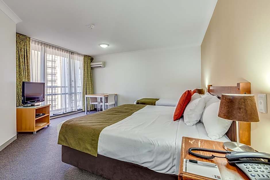 Hillcrest Apartment Hotel (formerly Central Hillcrest Apartments)