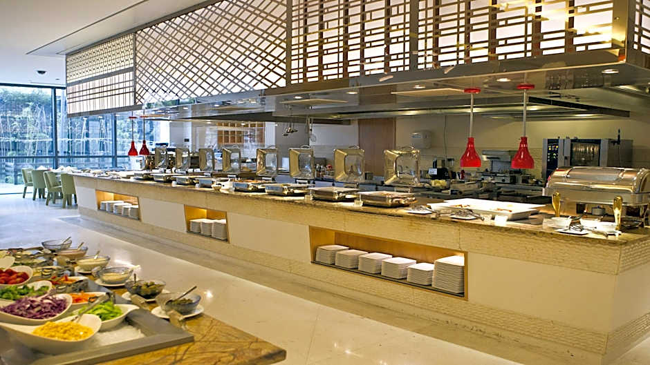 Holiday Inn Qingdao City Center By IHG