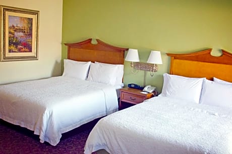 2 Queen Beds Nonsmoking
