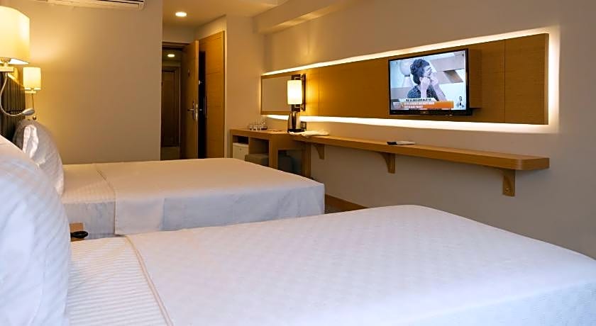LOTUS PARK HOTEL