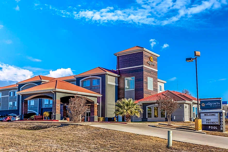 La Quinta Inn & Suites by Wyndham Kerrville
