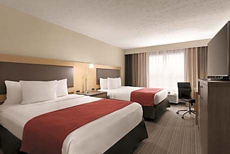 Queen Room with Two Queen Beds - Non-Smoking