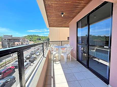 B481 Apto 3 quartos frente para avenida 8 pessoas