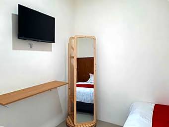 RedDoorz near Laweyan Gentan