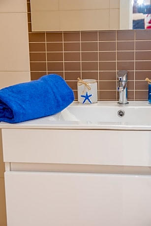 APARTMENT 3 BEDROOMS