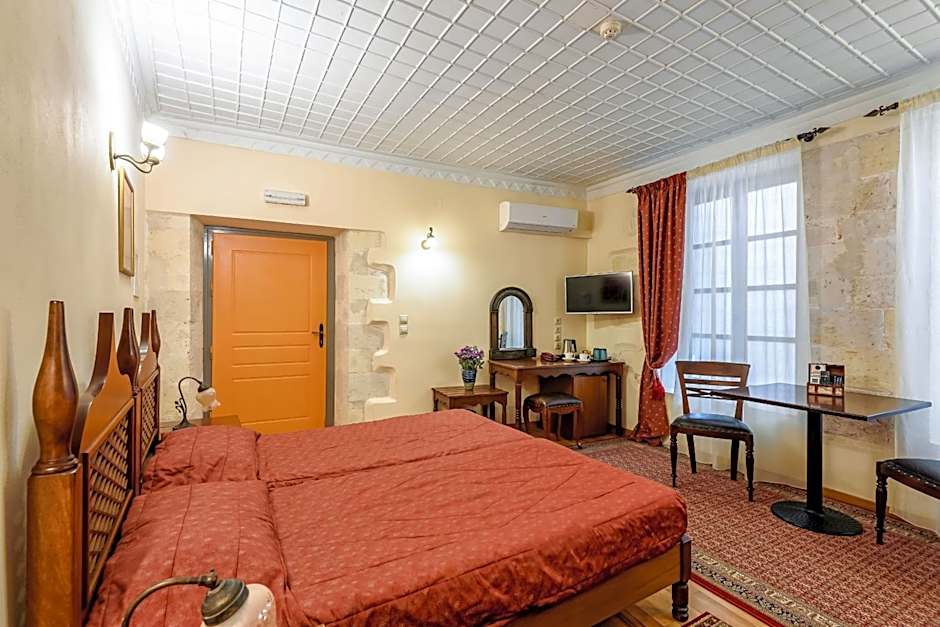 Belmondo Hotel