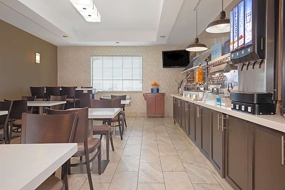 Holiday Inn Express Hotel & Suites Barrie By IHG