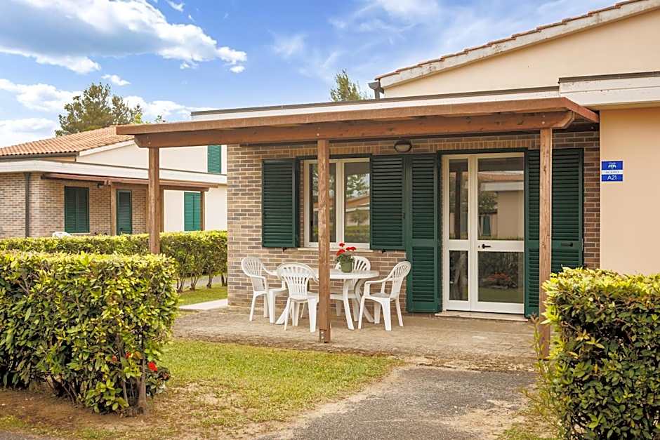 Villaggio Turistico La Cecinella