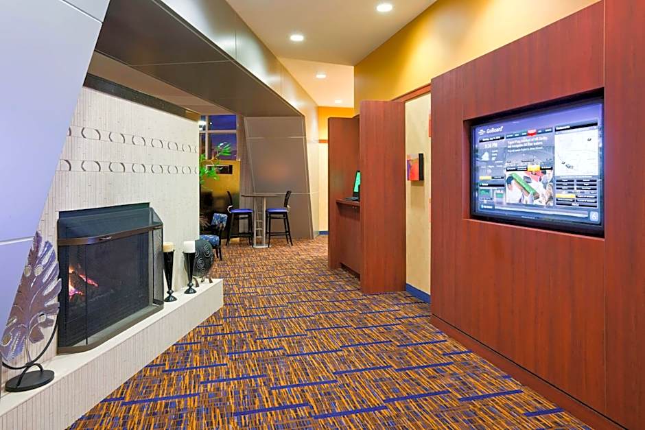 Courtyard by Marriott Minneapolis Maple Grove/Arbor Lakes