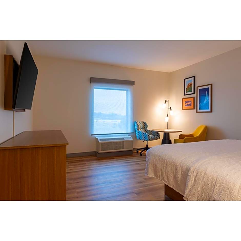 Hampton Inn & Suites Boston/Stoughton