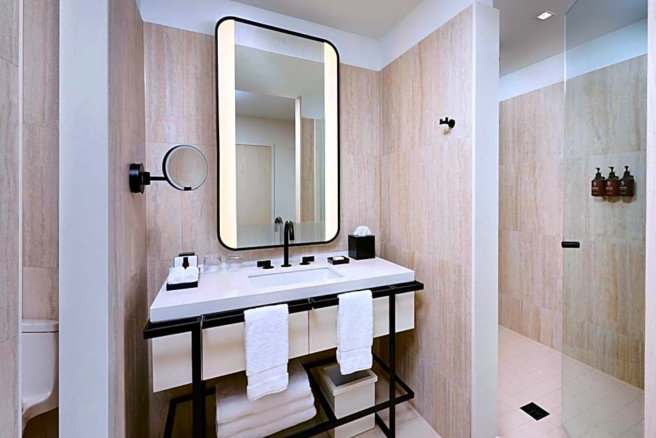 The Pearle Hotel & Spa, Autograph Collection