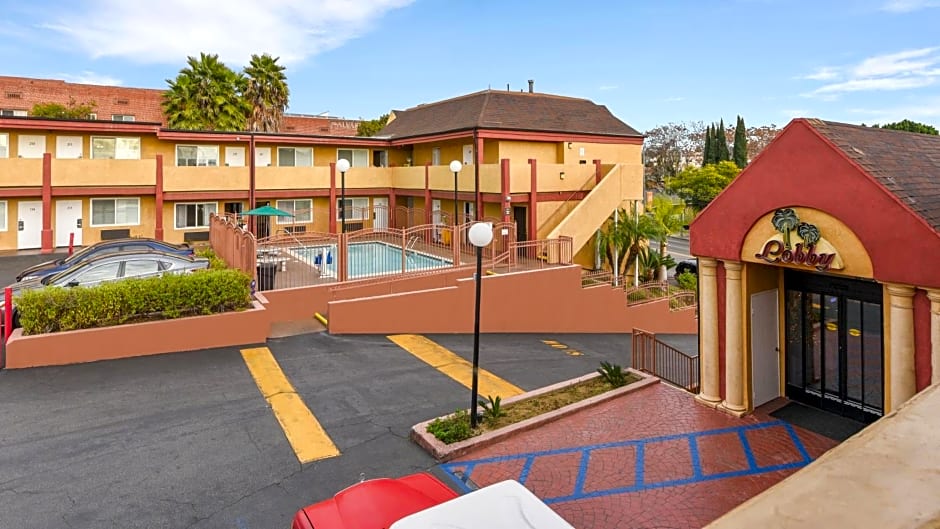 Hollywood Inn Express South