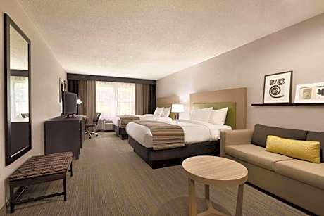 Studio Suite with Two Queen Beds