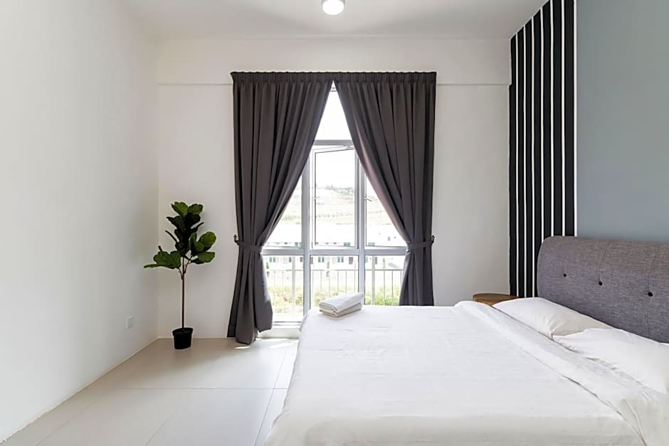 DreamScape Studio @ Golden Hill Cameron