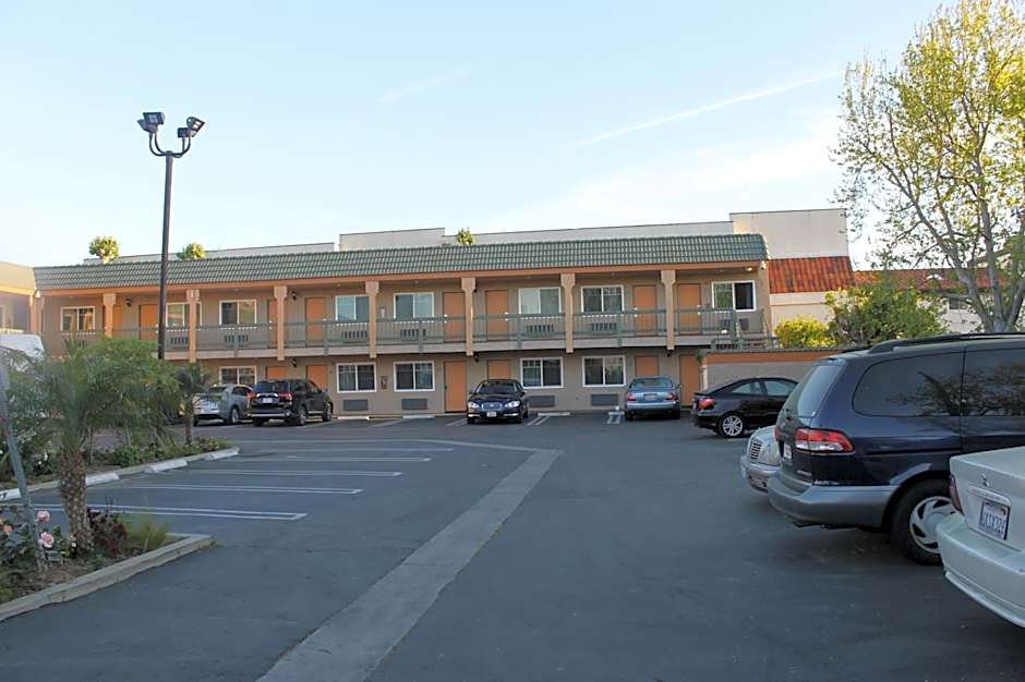 El Rancho Inn