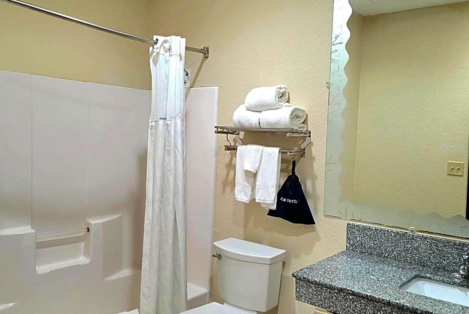 Ramada by Wyndham South Waco