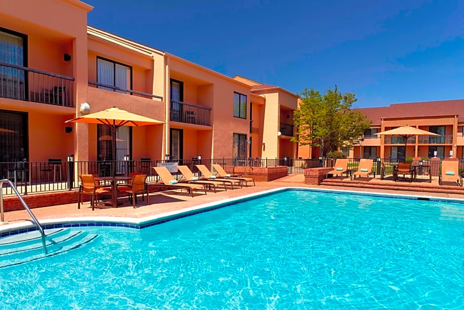 Courtyard by Marriott Columbus