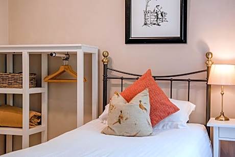 Single Room with Private Bathroom